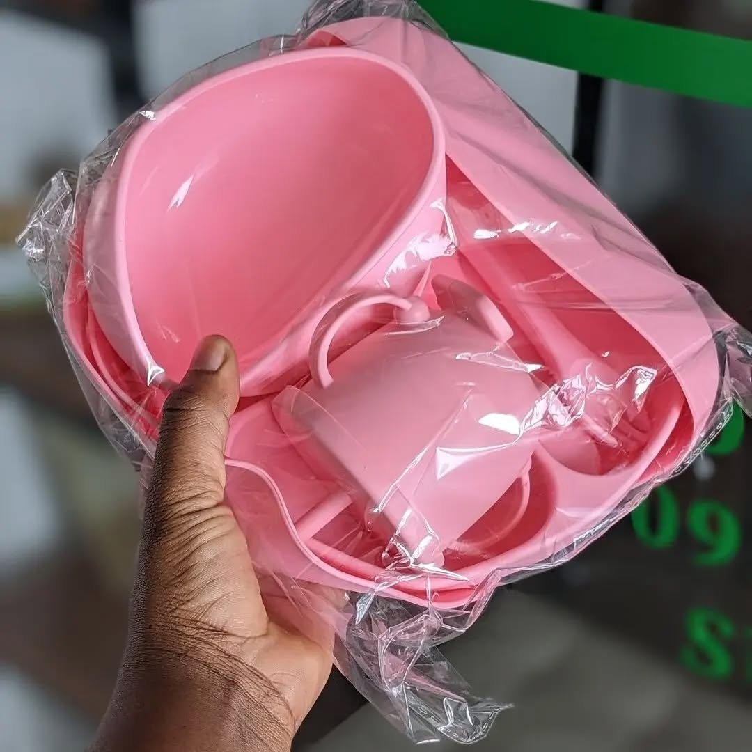 Silicone Baby Feeding Set (7-Piece | Suction Bowl, Plate, Cup, Bib & Utensils)
