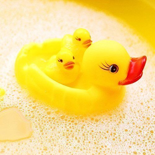 Duck Family Floating Bath Toy Set – 1 Large & 3 Small Ducks